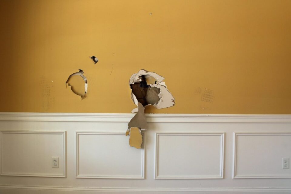 normal-wear-and-tear-vs.-property-damage-1024x683